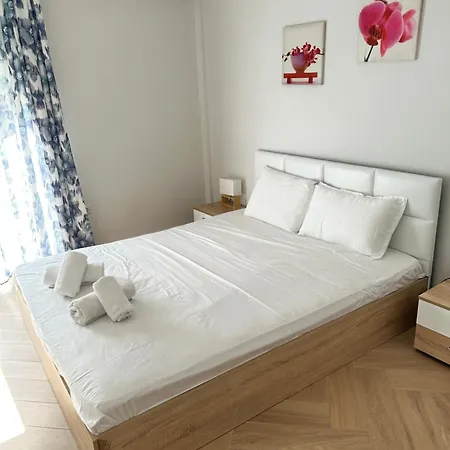 Thesshouse In The Heart Of Apartment *